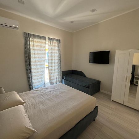 Airport House Apartment Naples Exterior photo