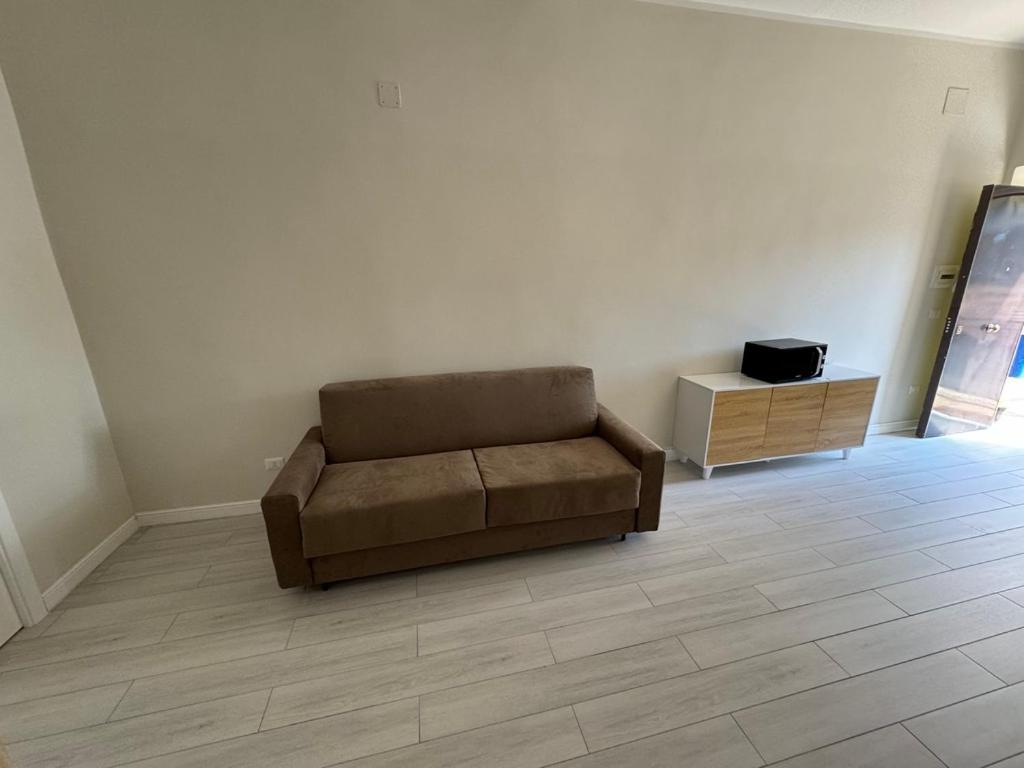 Airport House Apartment Naples Exterior photo